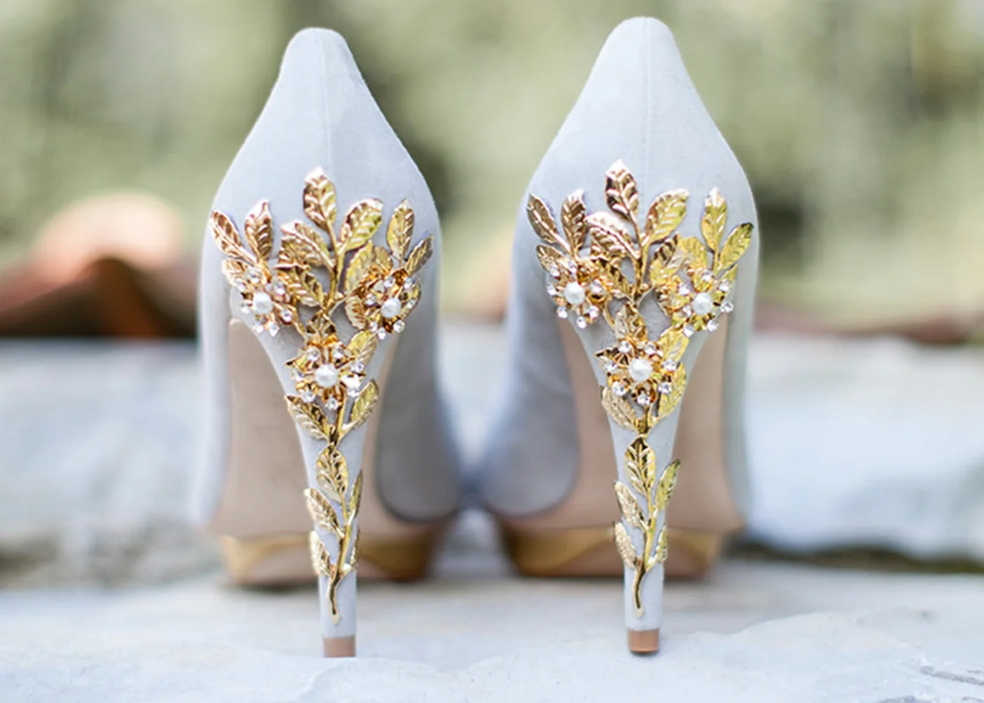 gold staement Statement heels